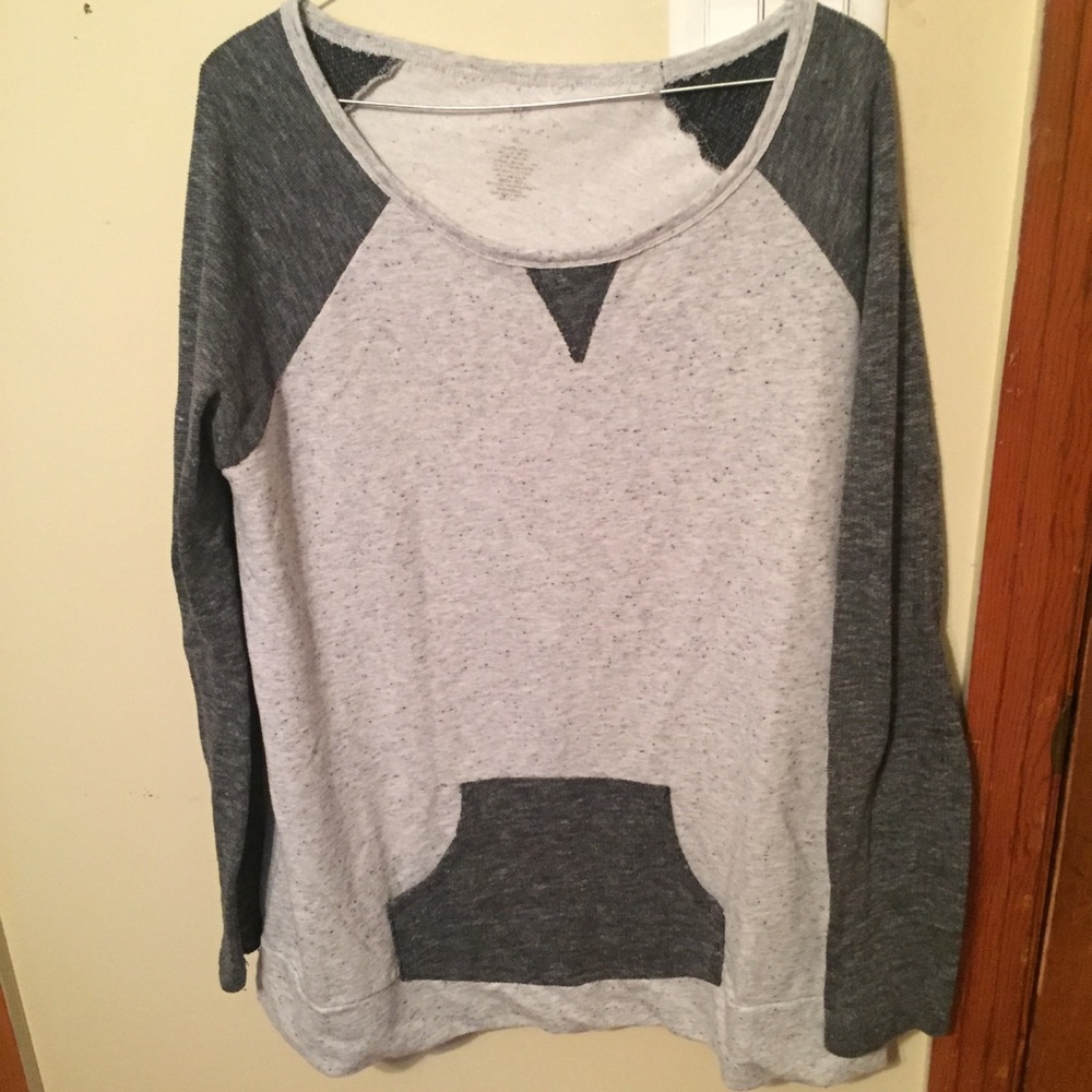 Sweatshirt
